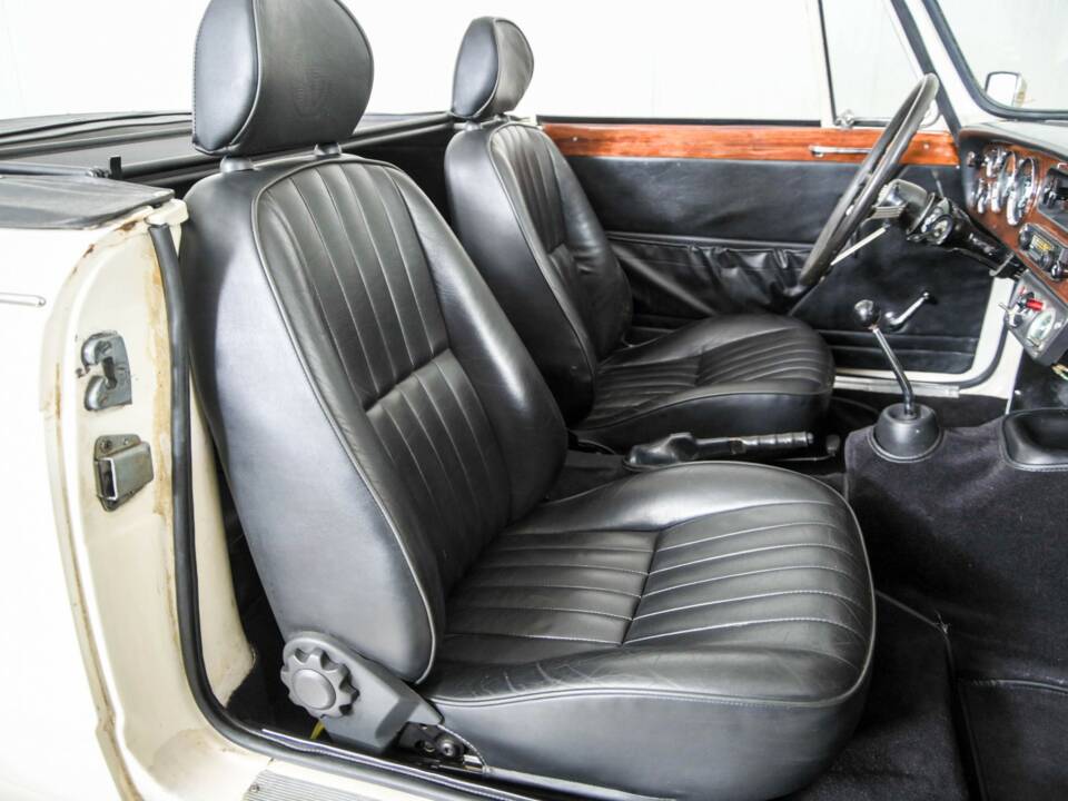 Bild 29/50 von Triumph Vitesse 6 (1970)