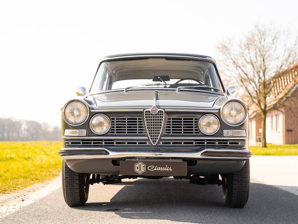 Afbeelding 9/39 van Alfa Romeo 2600 Berlina (1962)