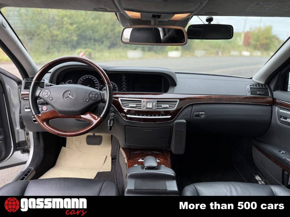 Bild 12/15 von Mercedes-Benz S 450 CDI Guard LWB (2010)