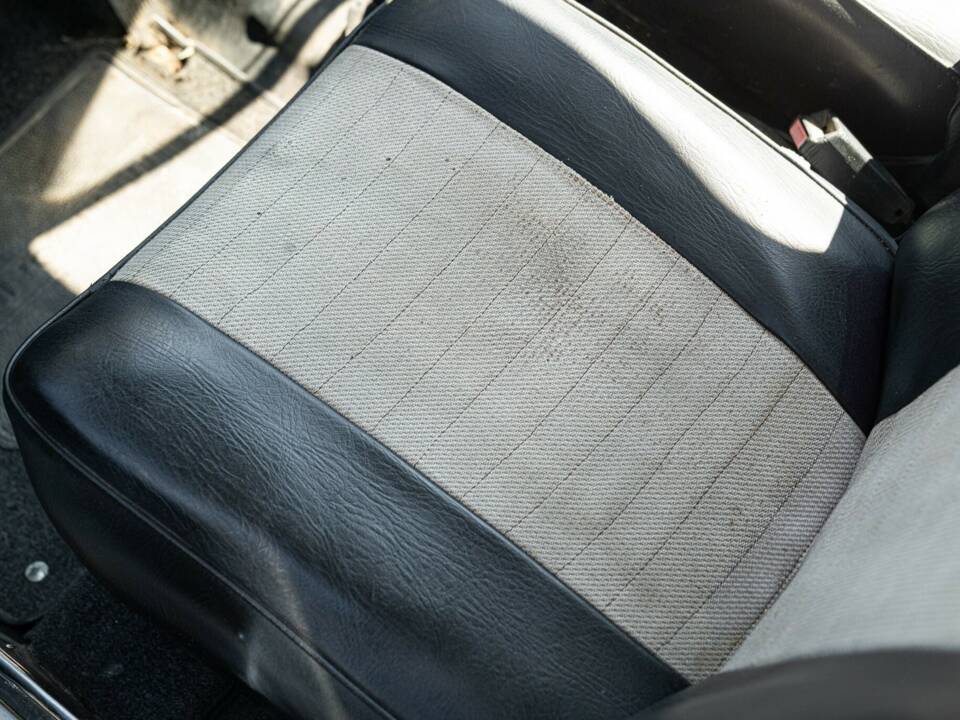 Image 27/47 of Innocenti Mini Cooper 1300 (1974)