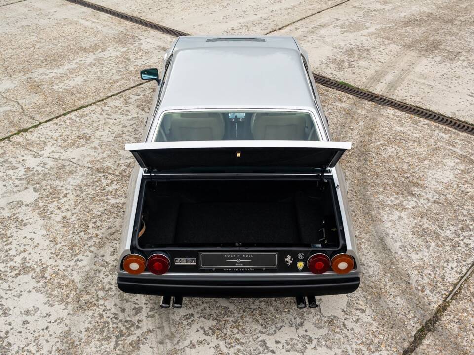 Image 31/38 of Ferrari 400i (1981)