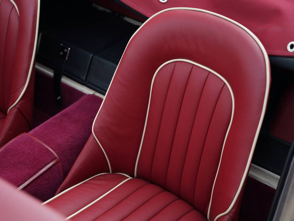 Image 18/50 of Austin-Healey 100&#x2F;6 (BN6) (1958)