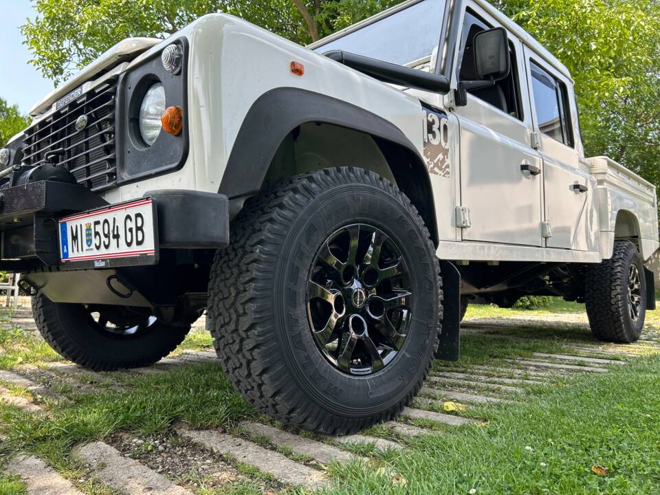 Bild 6/46 von Land Rover Defender 130 Double Cab (1998)