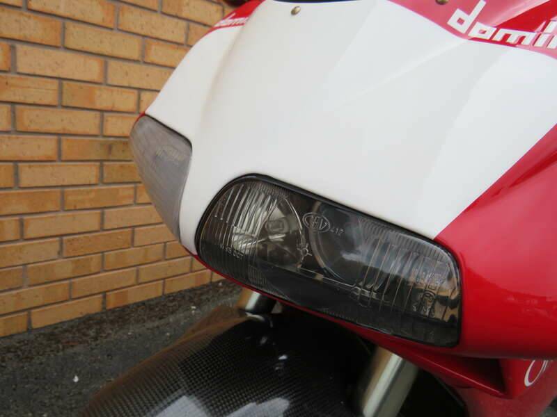 Immagine 9/50 di Ducati 916 R (2000)