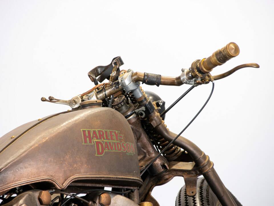 Image 15/50 of Harley-Davidson FXSTC 1340 Softail Custom (1989)