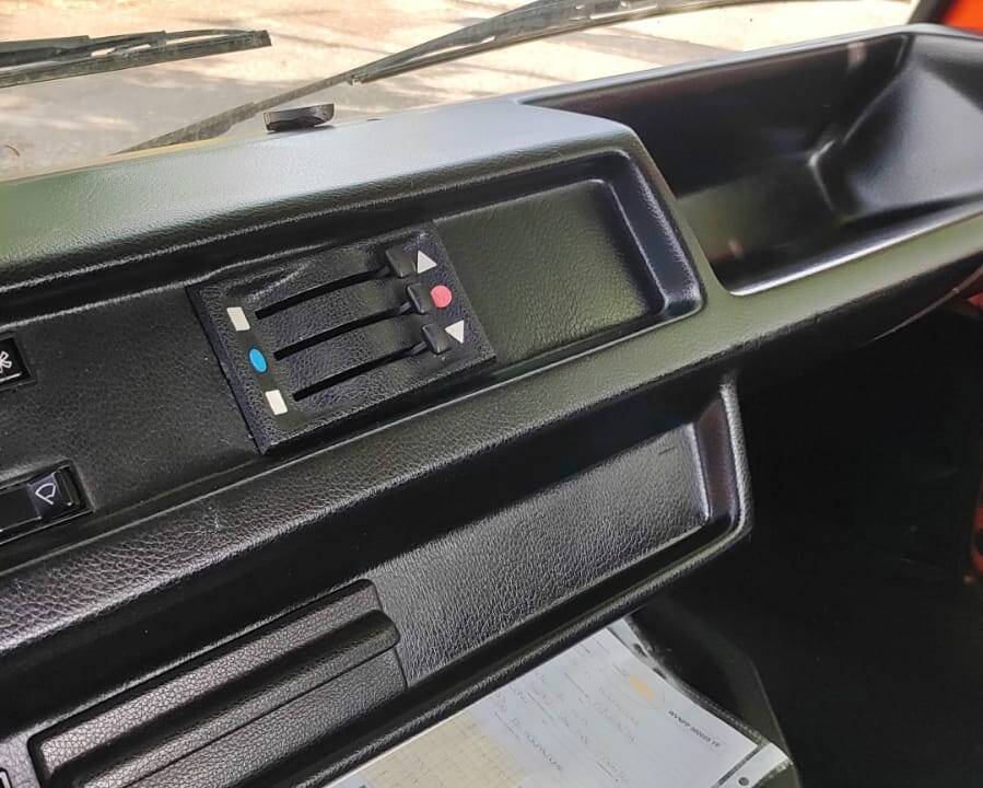 Immagine 4/7 di Mercedes-Benz T1 307 D (1979)