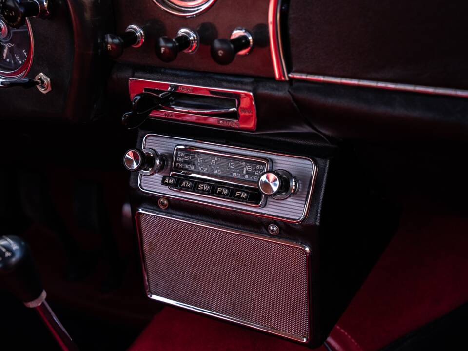 Afbeelding 26/46 van Aston Martin DB 4 (1962)