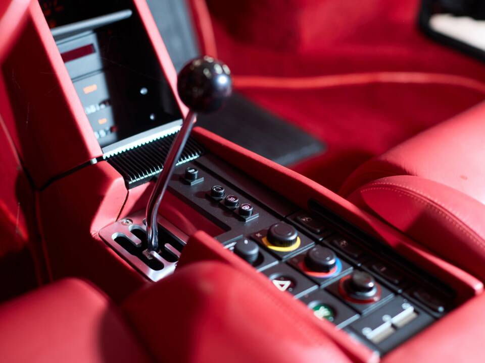 Image 38/56 of Ferrari Testarossa (1987)