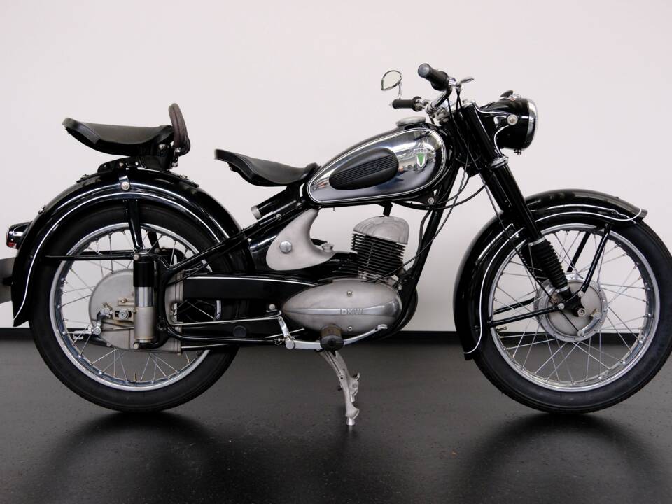 Image 1/86 de DKW RT 175 (1954)