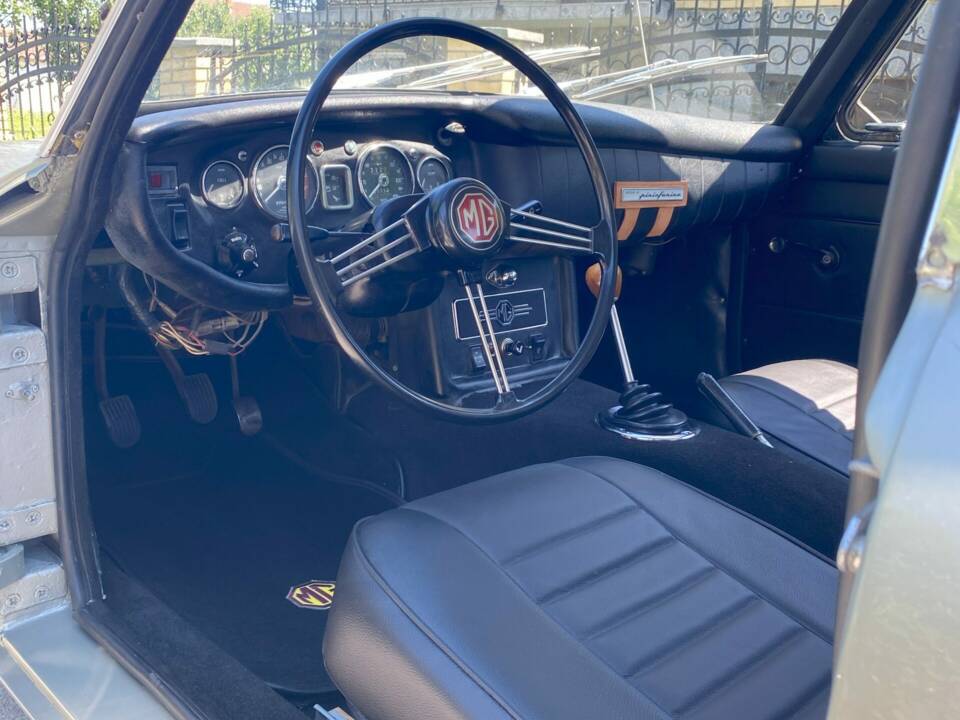 Bild 5/5 von MG MGB GT (1969)