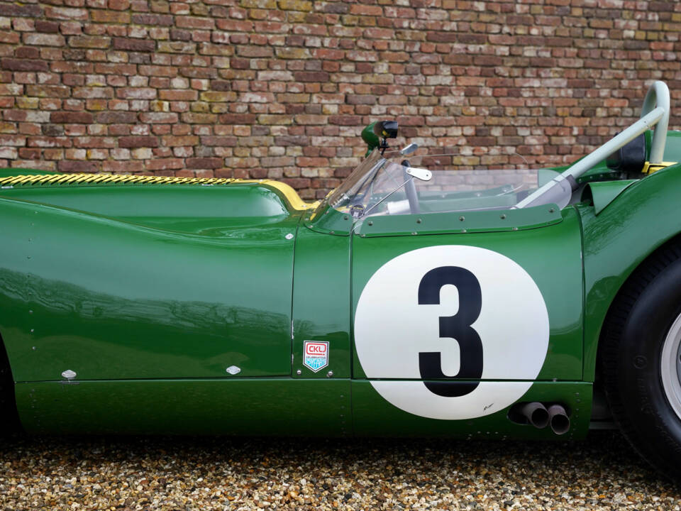 Image 21/50 of Lister Knobbly (1959)