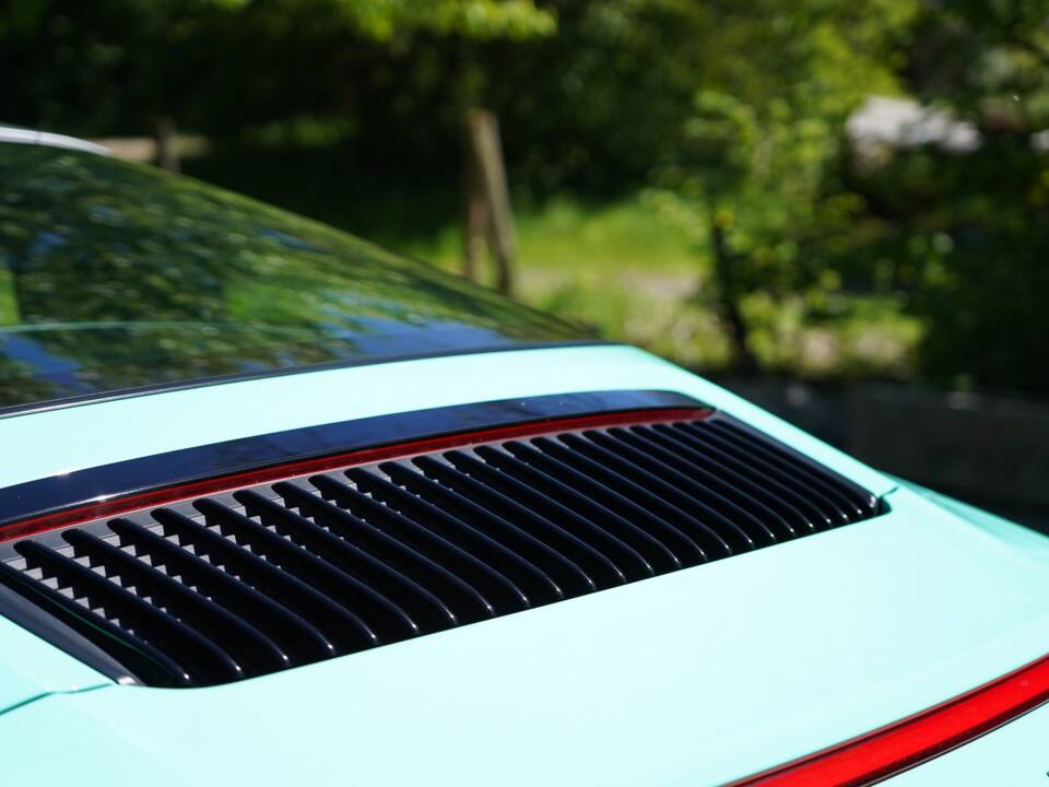 Image 6/14 de Porsche 911 Targa 4S (2016)