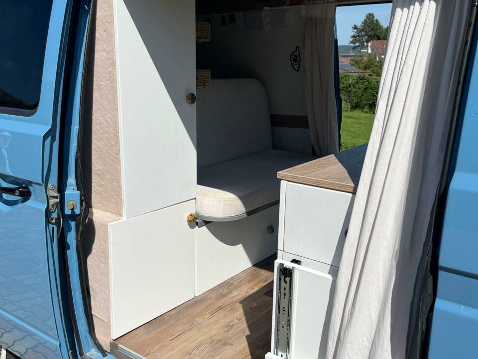 Image 7/14 of Volkswagen T3 Camper 1.6 D (1984)
