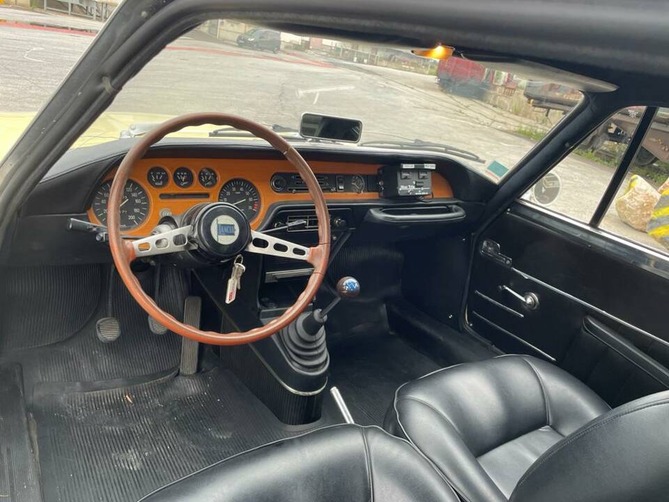 Image 3/4 of Lancia Fulvia Sport 1.3 S (Zagato) (1973)