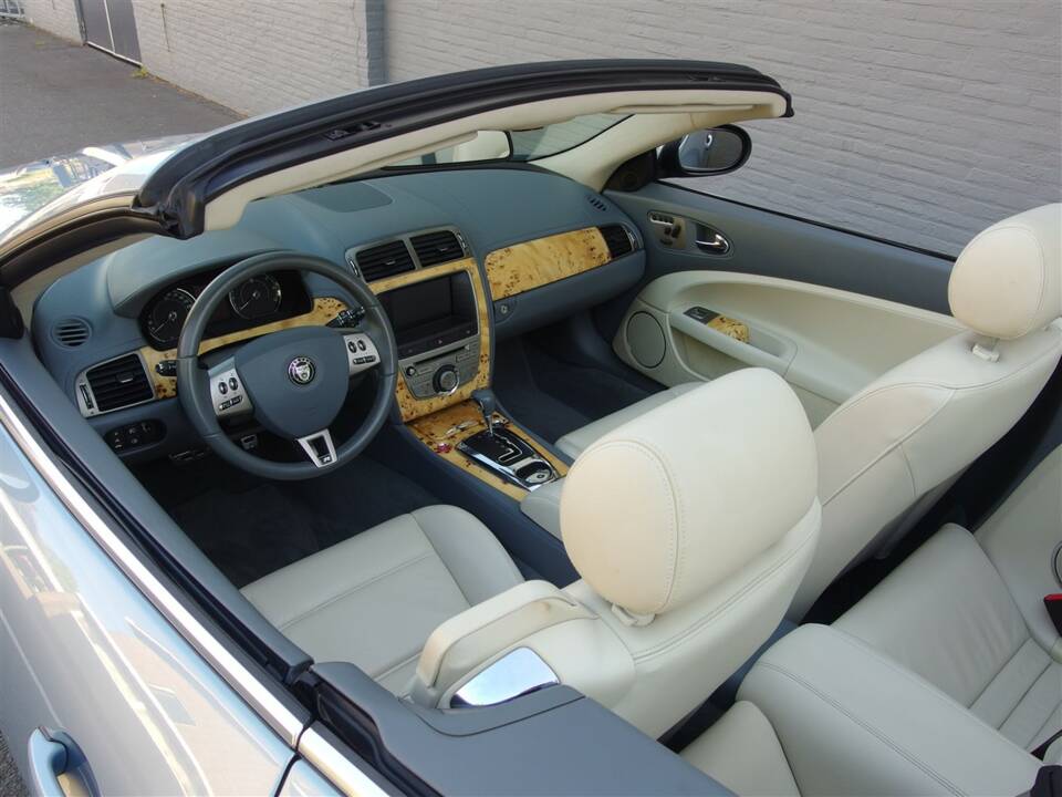 Bild 25/100 von Jaguar XKR (2008)