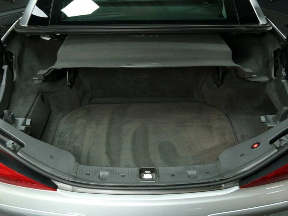Immagine 28/30 di Mercedes-Benz SL 500 (2006)