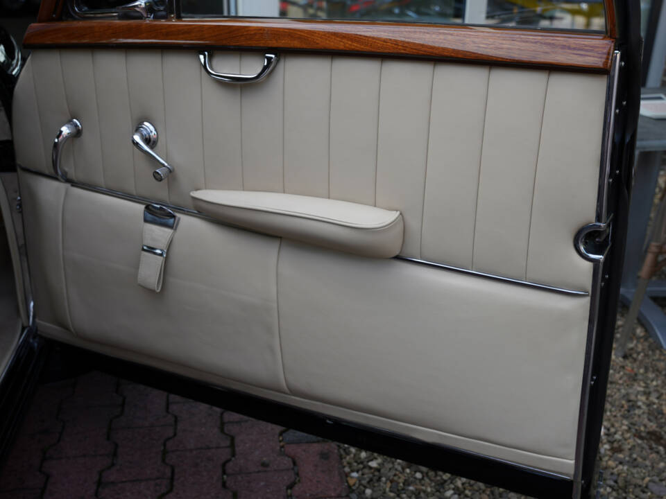 Bild 24/50 von Mercedes-Benz 300 Sc (1957)