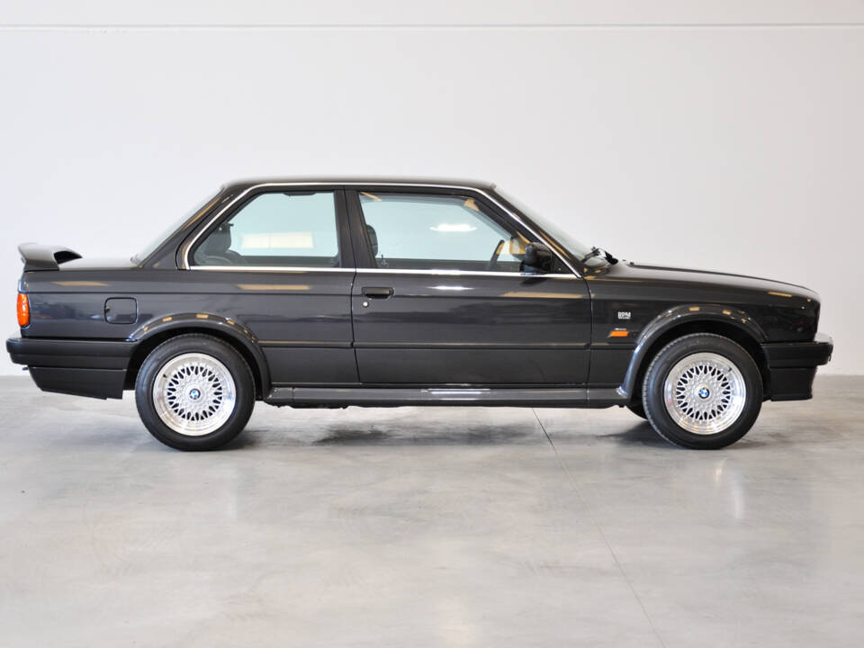 Imagen 39/40 de BMW 325ix (1989)