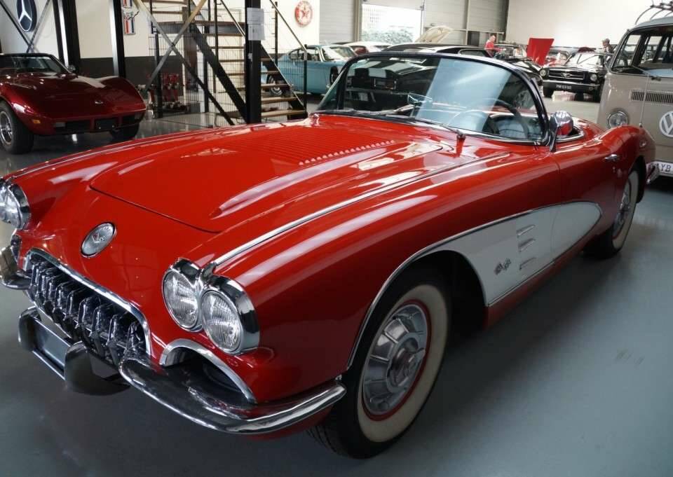 Image 45/50 of Chevrolet Corvette (1958)