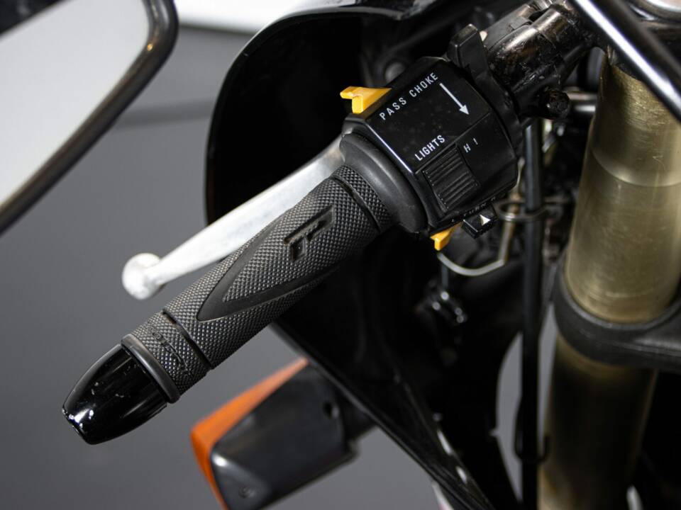 Afbeelding 42/45 van Suzuki RGV 250 Gamma (1992)