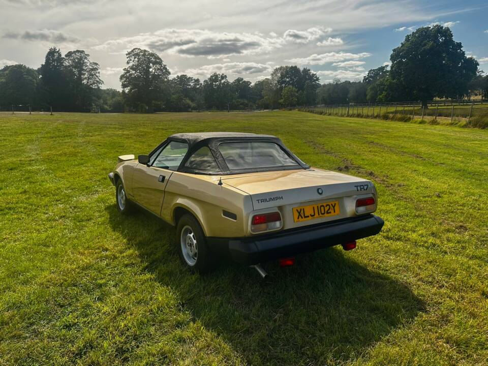 Image 34/50 de Triumph TR 7 Europa (1982)