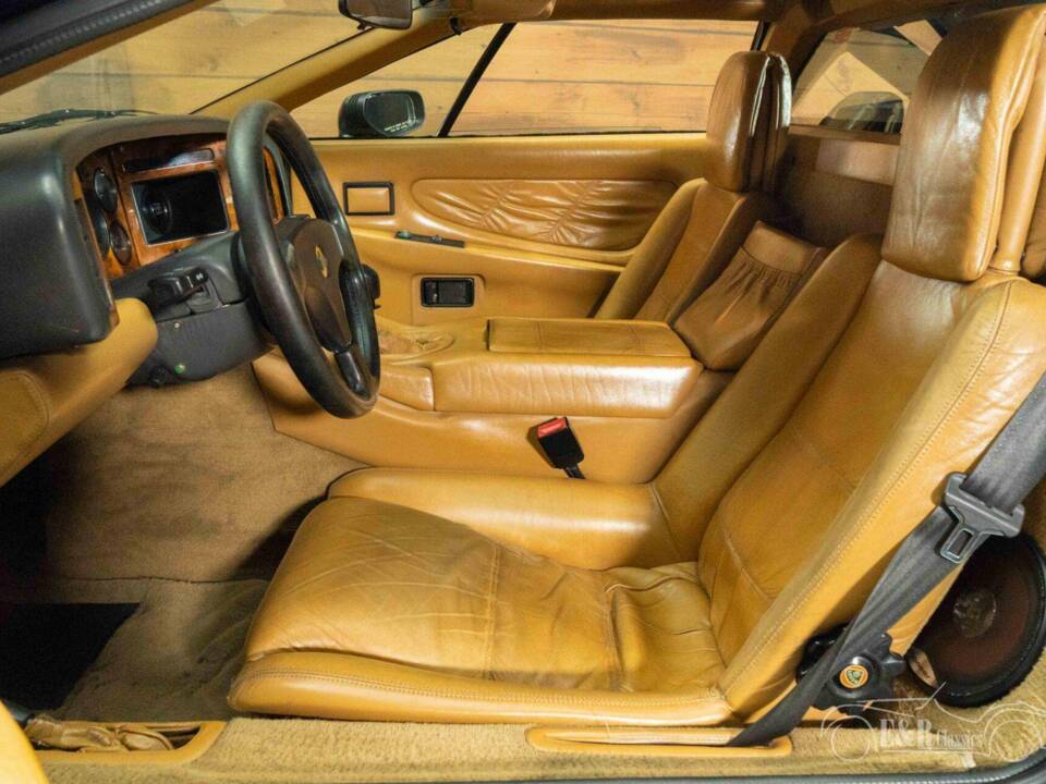 Image 11/19 of Lotus Esprit SE (1990)