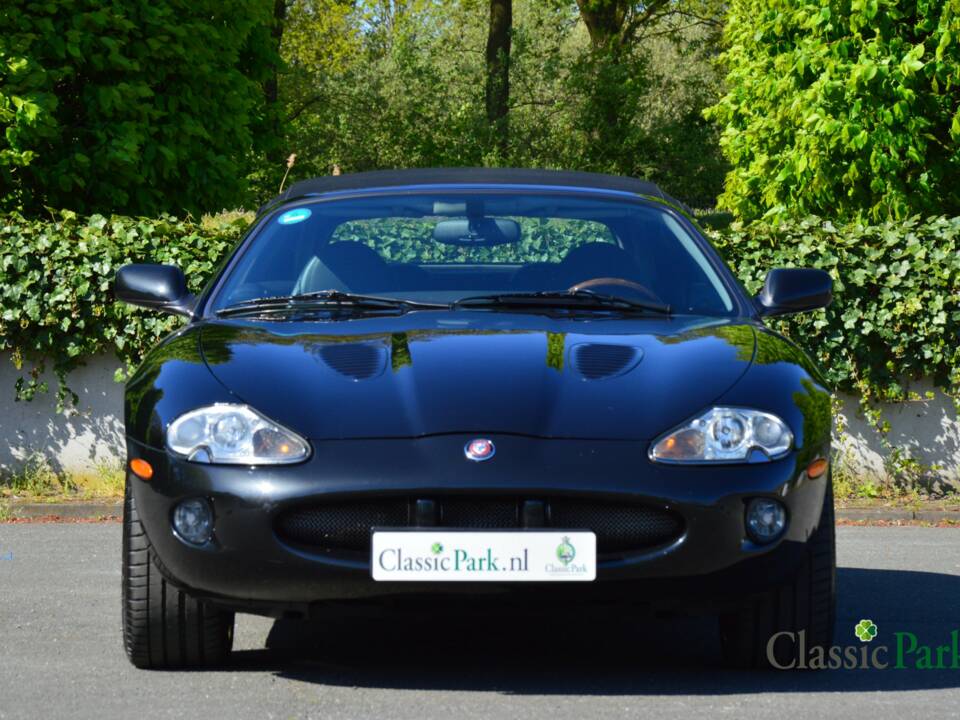 Afbeelding 23/50 van Jaguar XKR (2000)