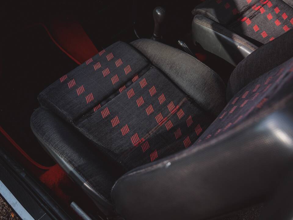 Image 34/42 of FIAT Uno Turbo i.e. (1987)