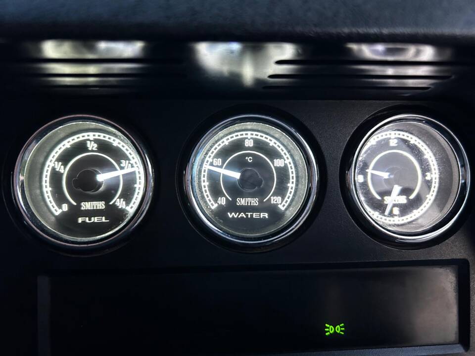 Image 47/62 de Land Rover Defender 90 (2003)