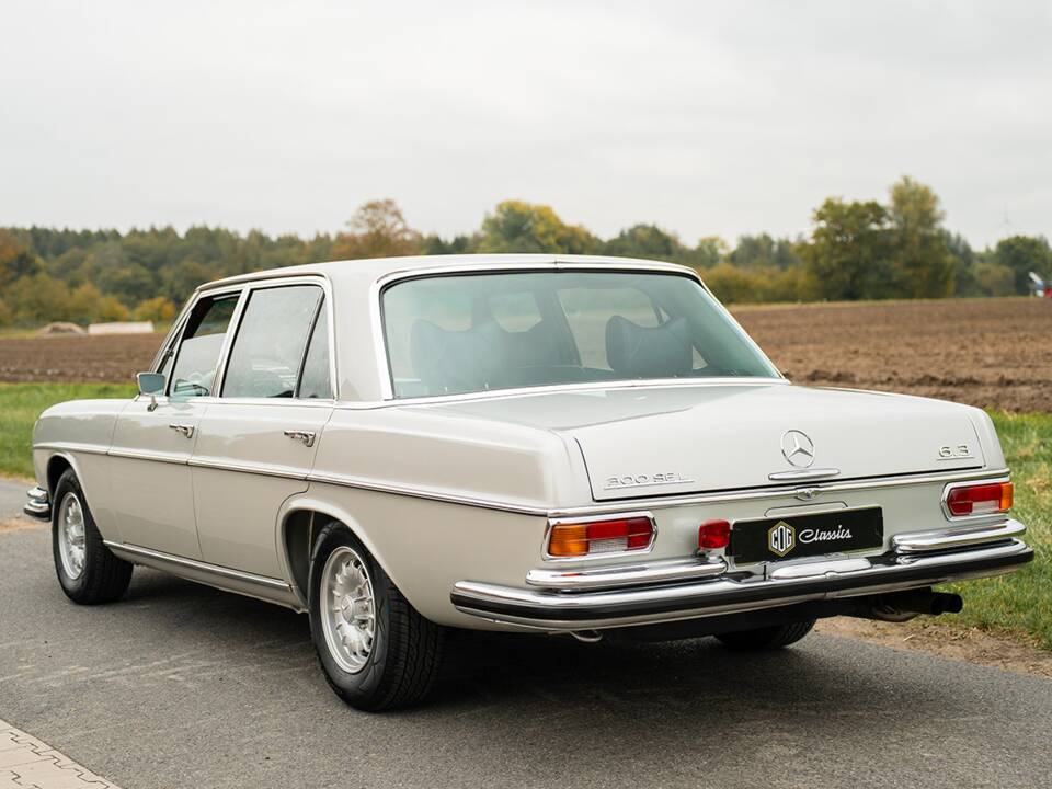 Image 6/50 of Mercedes-Benz 300 SEL 6.3 (1970)