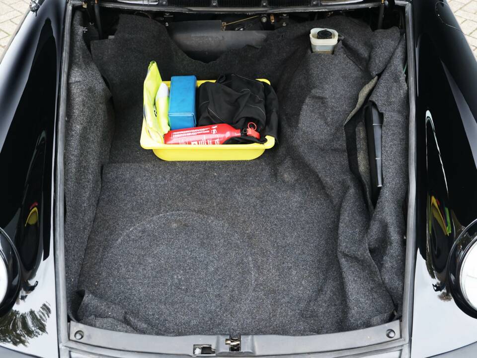 Afbeelding 6/44 van Porsche 911 SC 3.0 (1983)