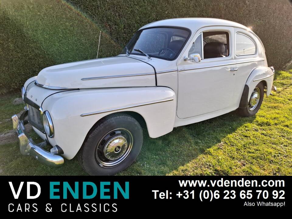Image 3/41 of Volvo PV 544 Sport (1962)