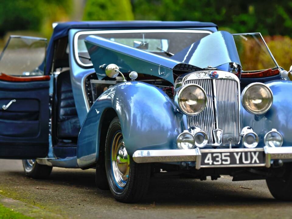 Image 30/50 of Triumph 2000 Roadster (1949)
