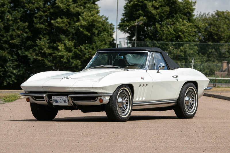 Image 11/50 of Chevrolet Corvette Sting Ray Convertible (1965)