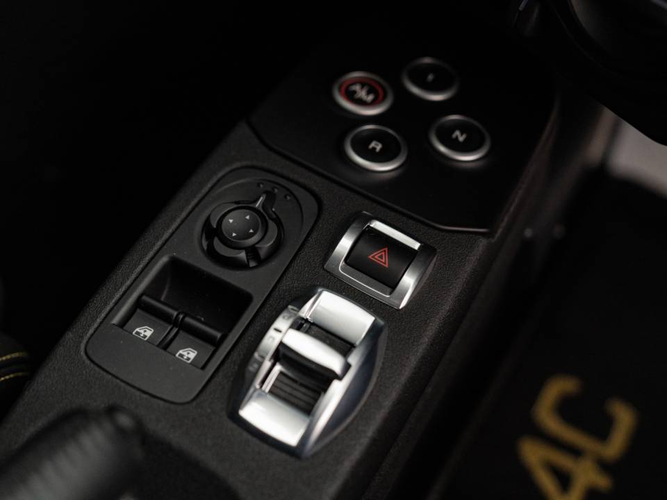 Image 33/50 of Alfa Romeo 4C Spider (2018)