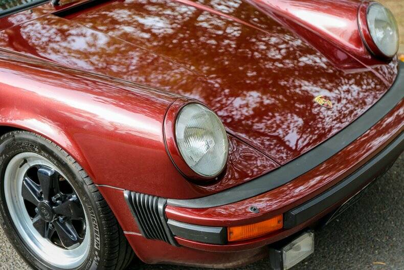 Image 45/50 de Porsche 911 SC 3.0 (1982)