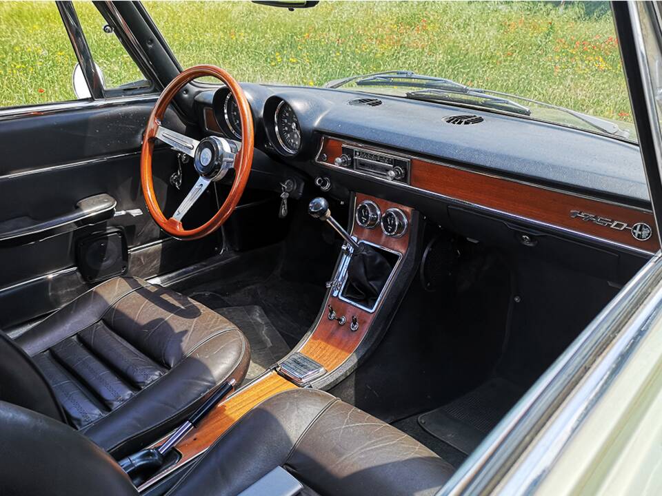 Immagine 29/69 di Alfa Romeo 1750 GT Veloce (1969)