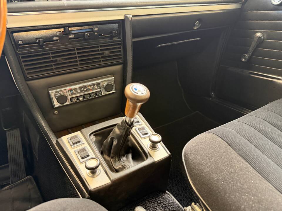 Bild 48/69 von BMW 3,0 CSi (1975)