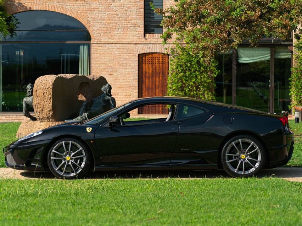 Image 4/50 of Ferrari 430 Scuderia (2008)