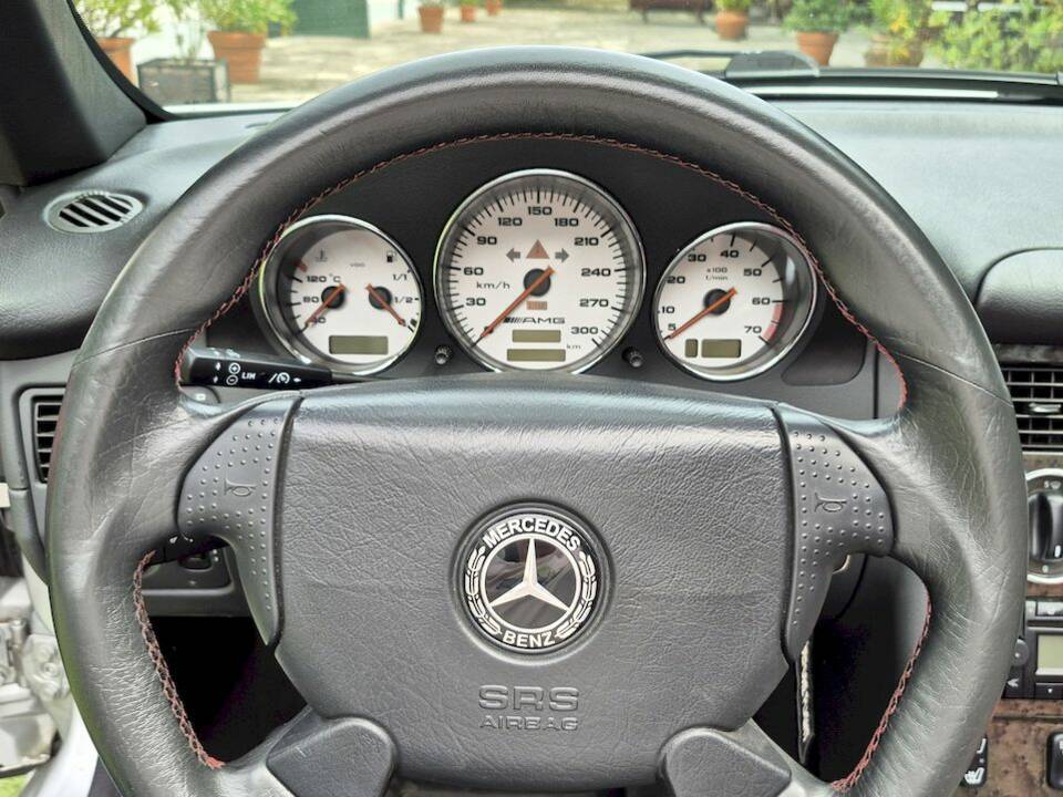 Afbeelding 27/63 van Mercedes-Benz SLK 32 AMG (2001)