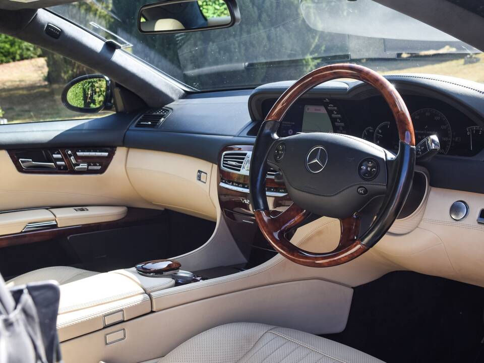 Bild 4/37 von Mercedes-Benz CL 600 (2007)