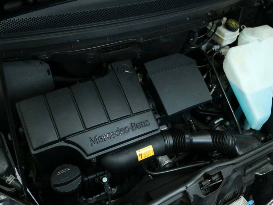 Image 40/50 of Mercedes-Benz A 210 Evolution (2002)