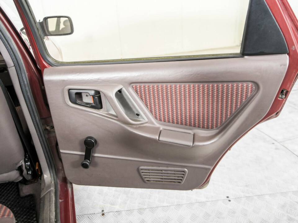 Bild 36/50 von Ford Sierra 2.0 (1985)