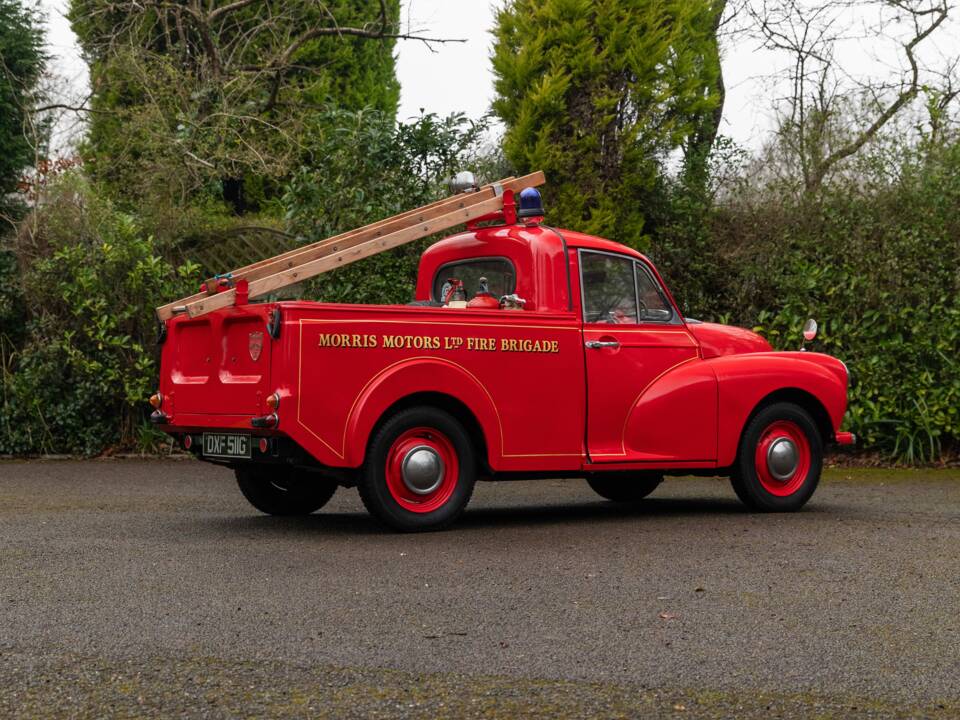 Image 21/50 of Morris Minor 1000 (1969)