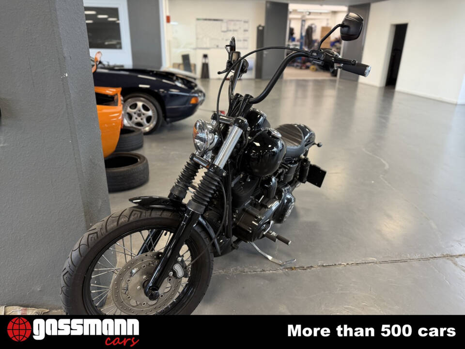 Bild 4/10 von Harley-Davidson DUMMY (2012)
