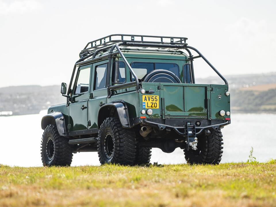 Immagine 3/50 di Land Rover Defender 110 (2005)