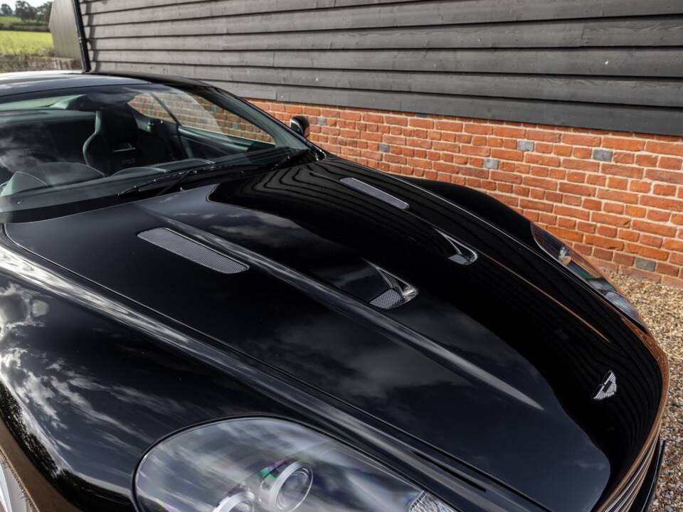 Image 41/77 of Aston Martin DBS (2009)