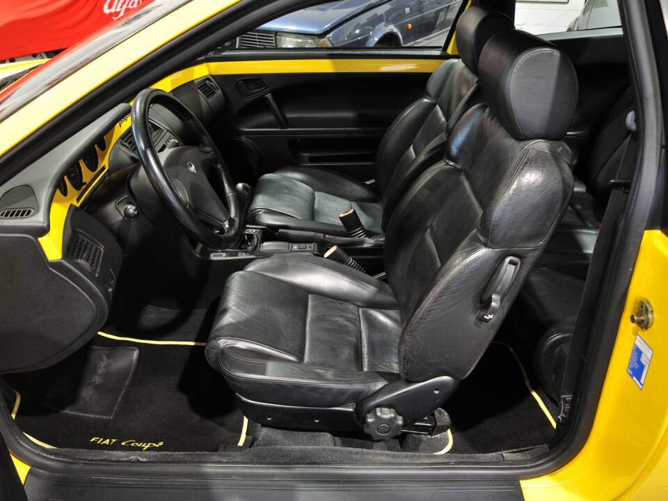 Obraz 10/30 pojazdu FIAT Coupé 2.0 16V Turbo (1995)