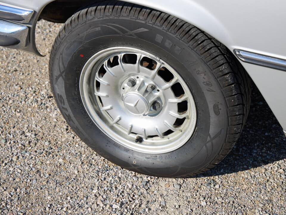 Image 10/25 of Mercedes-Benz 280 SE (1979)