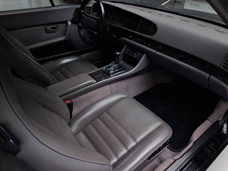 Bild 13/41 von Porsche 944 S2 (1991)